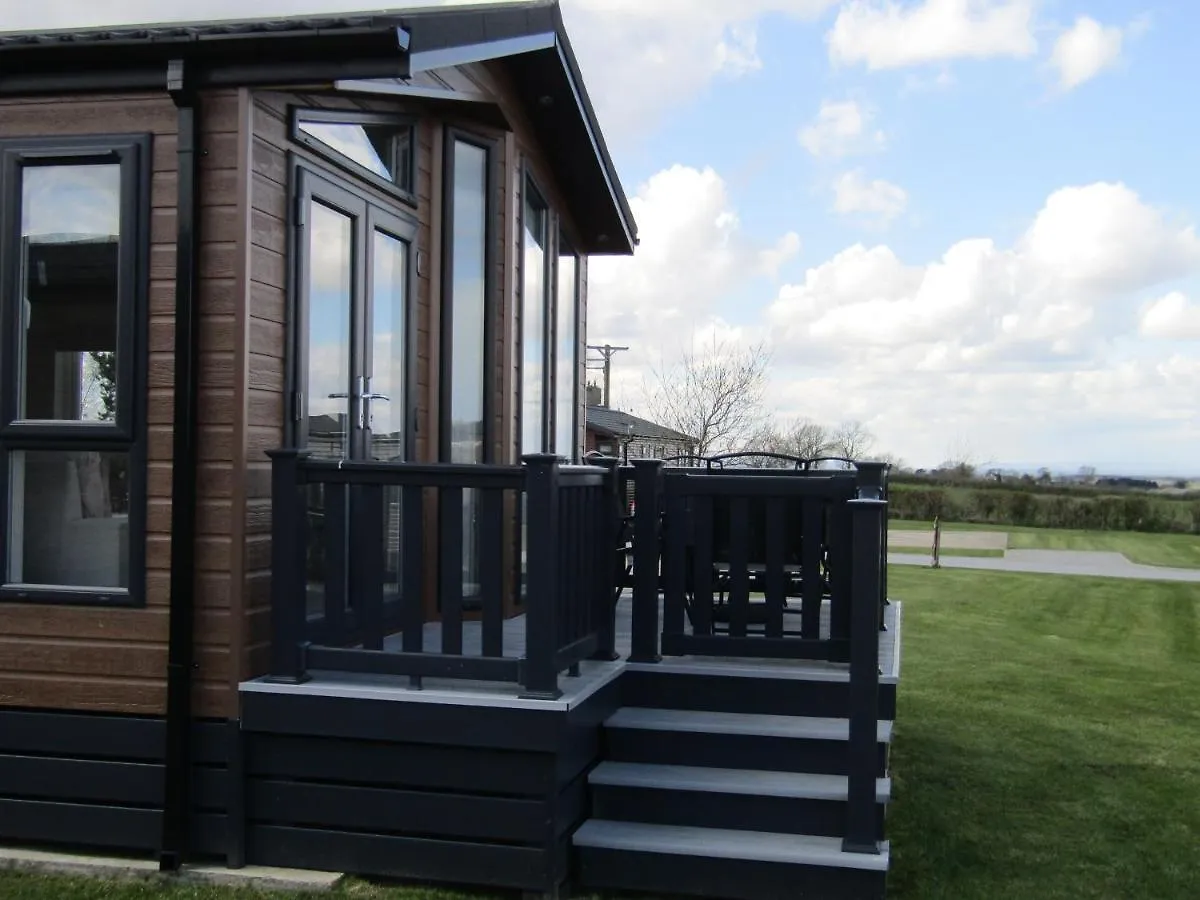 Meadow View Lodge At Hollin Barn Lodge Park Thirsk,North Yorks Holiday home